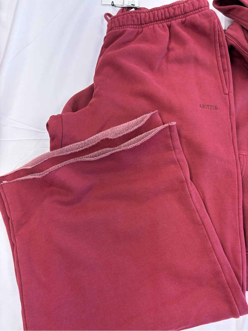 NWT aritzia sweatfleece pants